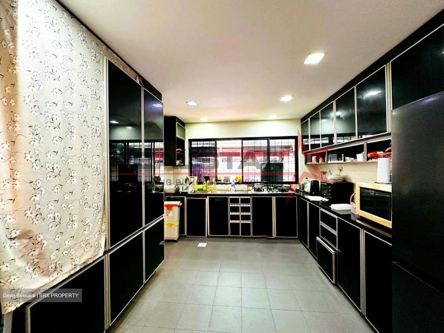 Onan Road (D15), Terrace #608010941